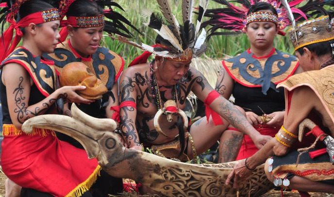 Suku di Pulau Kalimantan