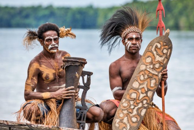 Suku di Pulau Papua