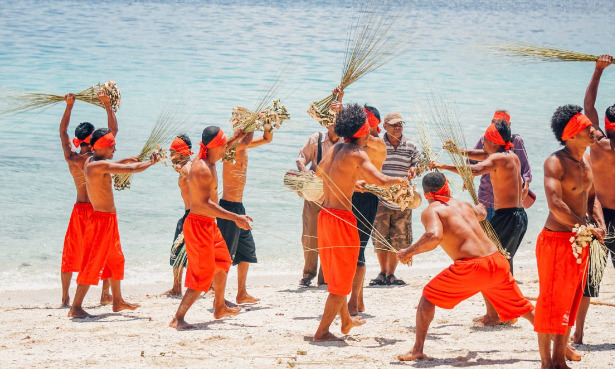 Suku di Pulau Maluku